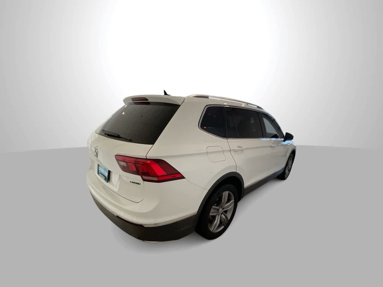 Thumbnail: 2021 Volkswagen Tiguan - 8