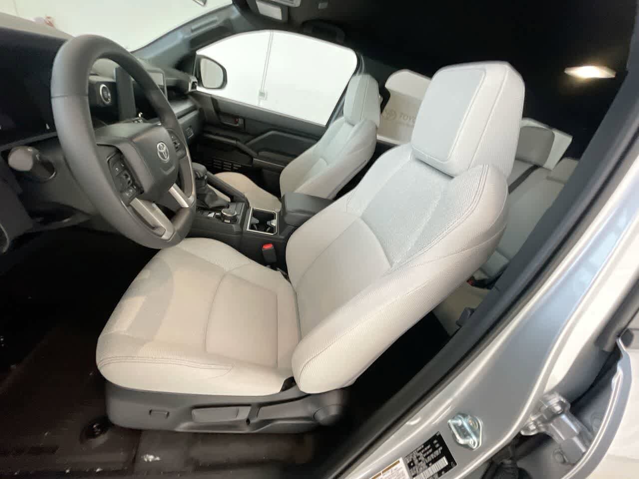 Thumbnail: 2025 Toyota 4Runner - 11