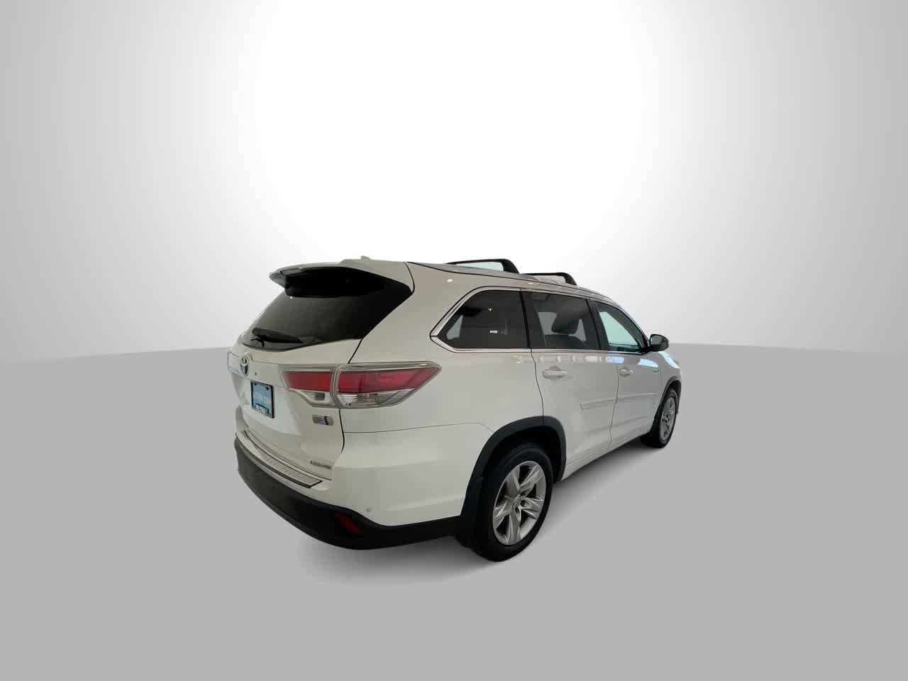 Thumbnail: 2015 Toyota Highlander - 8