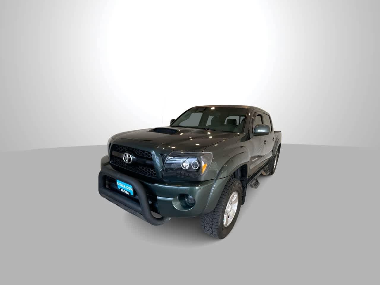 Thumbnail: 2011 Toyota Tacoma - 4