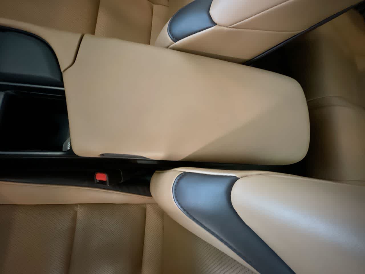 Thumbnail: 2020 Lexus ES - 21