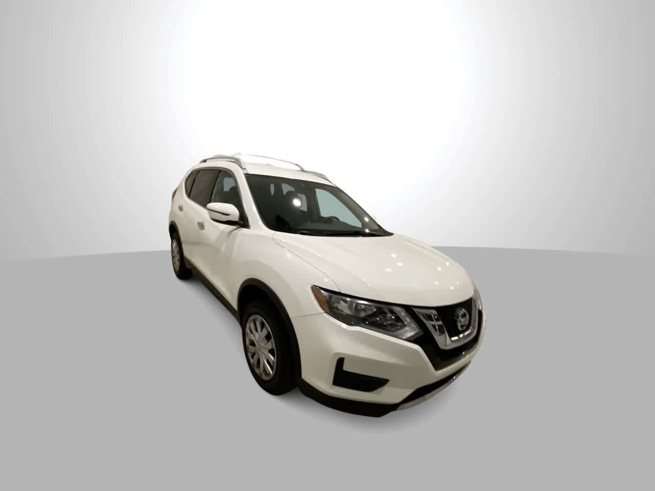 Thumbnail: 2017 Nissan Rogue - 2