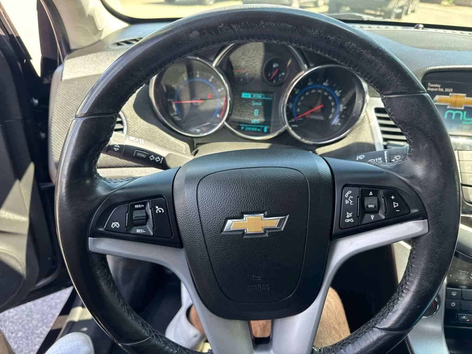 Thumbnail: 2016 Chevrolet Cruze - 38