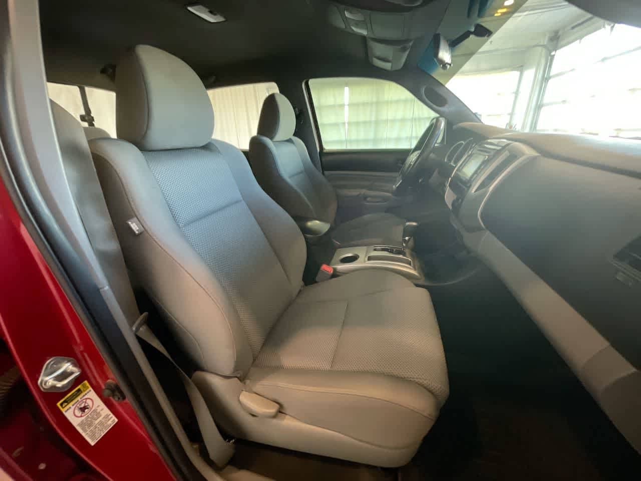 Thumbnail: 2014 Toyota Tacoma - 24