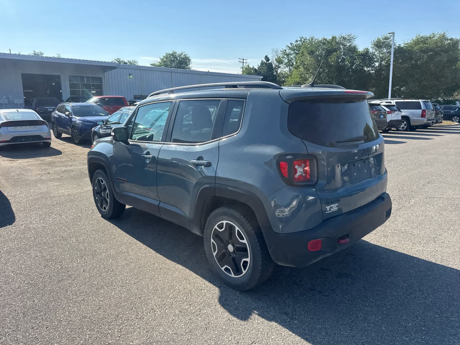 Thumbnail: 2015 Jeep Renegade - 21