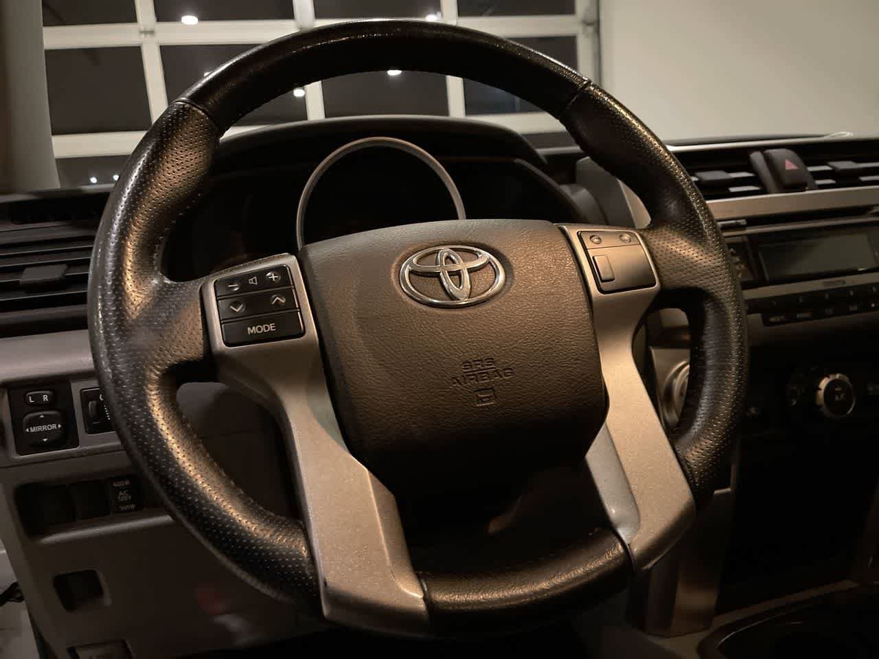 Thumbnail: 2011 Toyota 4Runner - 14