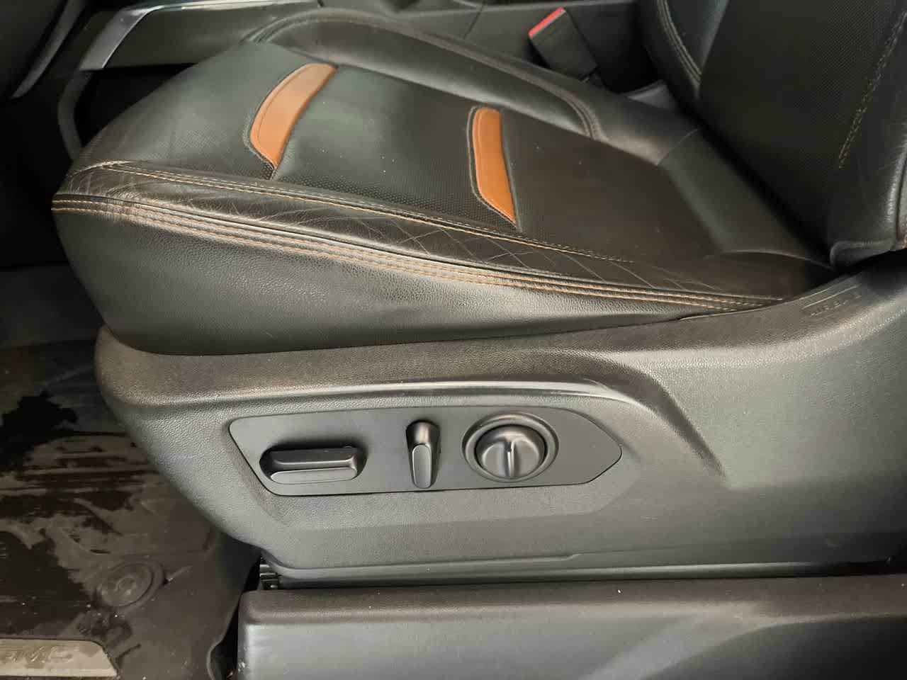 Thumbnail: 2019 GMC Sierra 1500 - 12