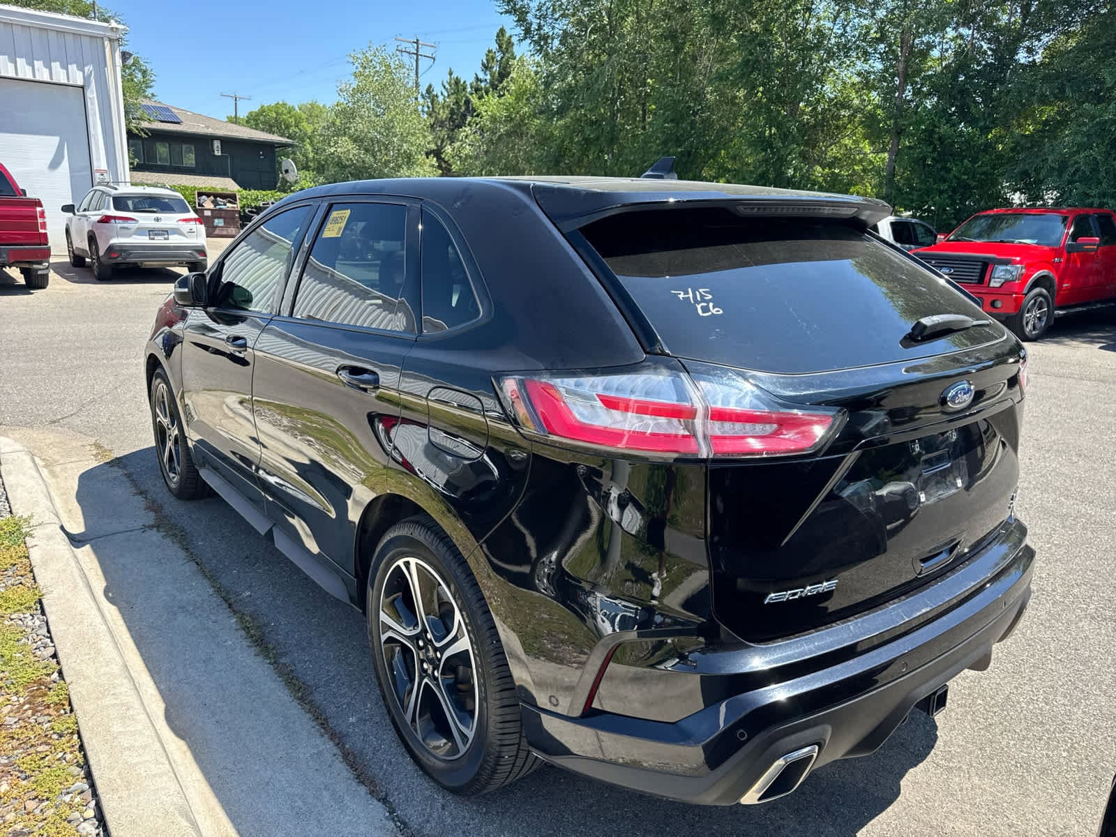 Thumbnail: 2020 Ford Edge - 19