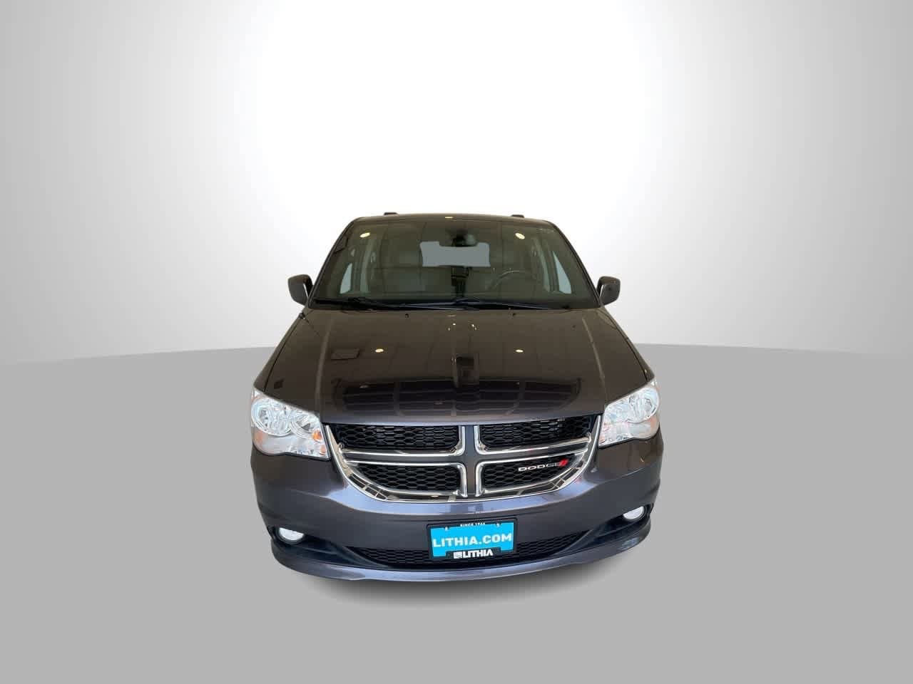 Thumbnail: 2019 Dodge Grand Caravan - 3