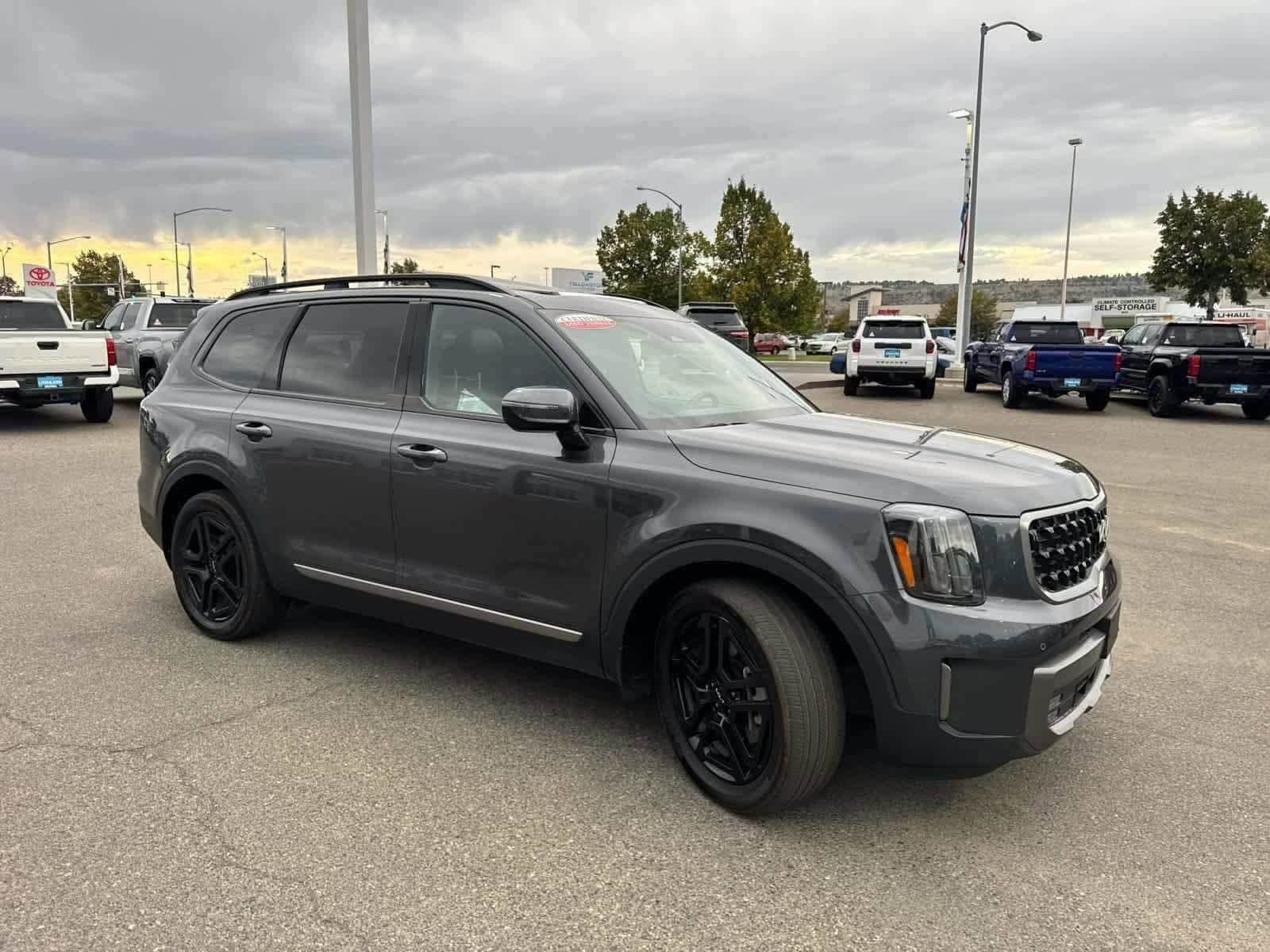 Thumbnail: 2023 Kia Telluride - 12