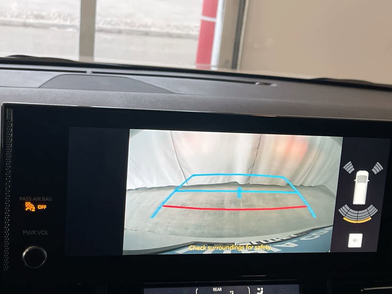 Thumbnail: 2026 Toyota Sienna - 17