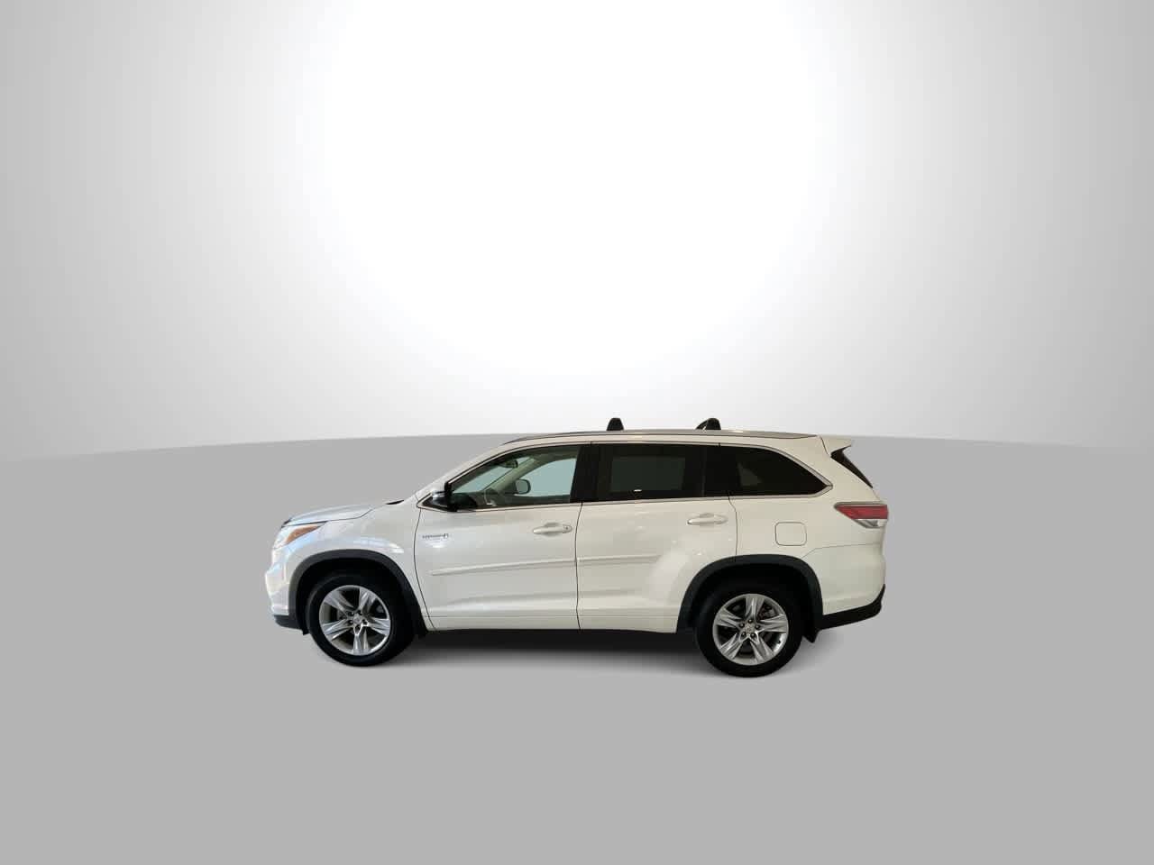 Thumbnail: 2015 Toyota Highlander - 5