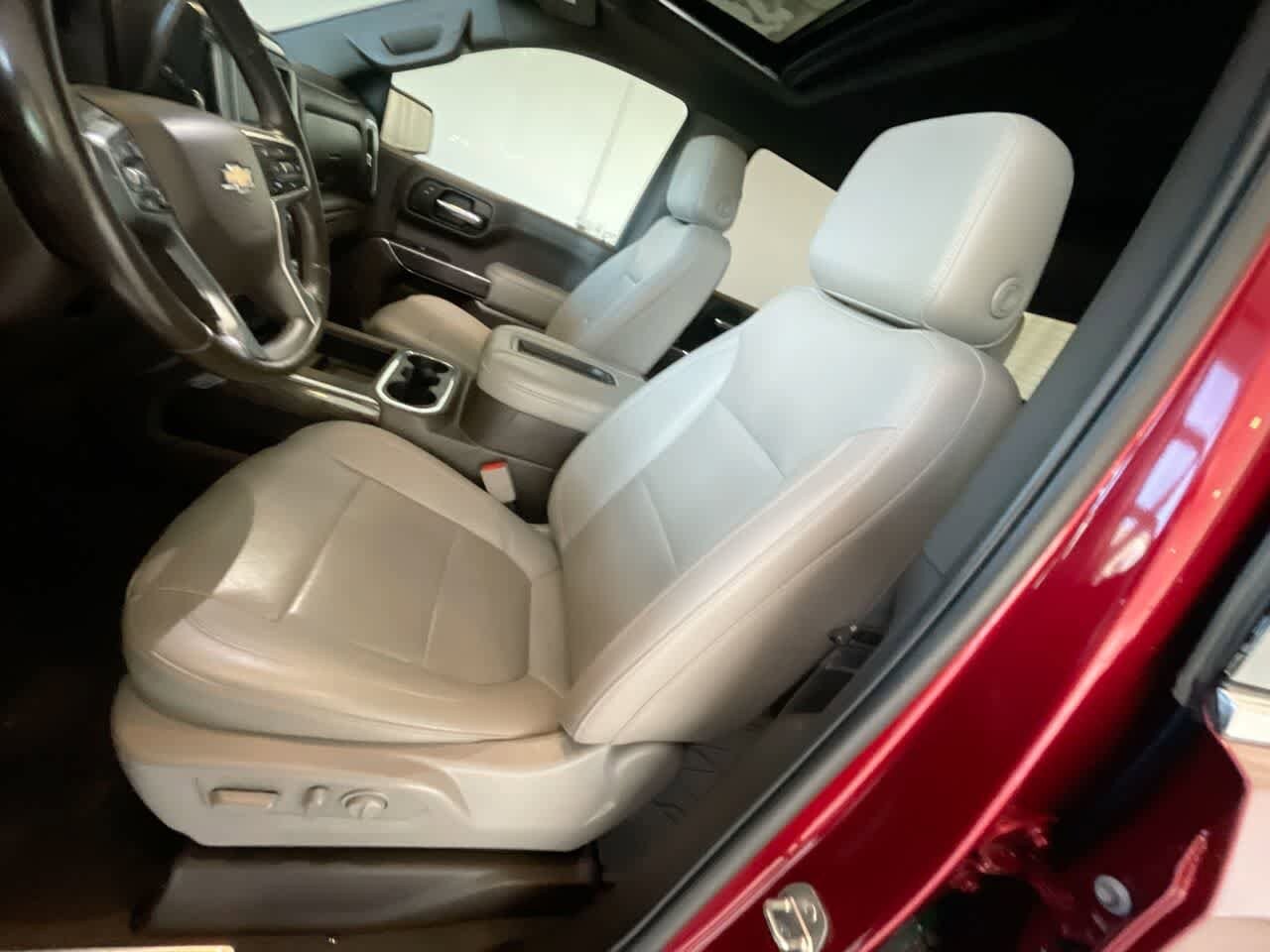 Thumbnail: 2021 Chevrolet Silverado 1500 - 11