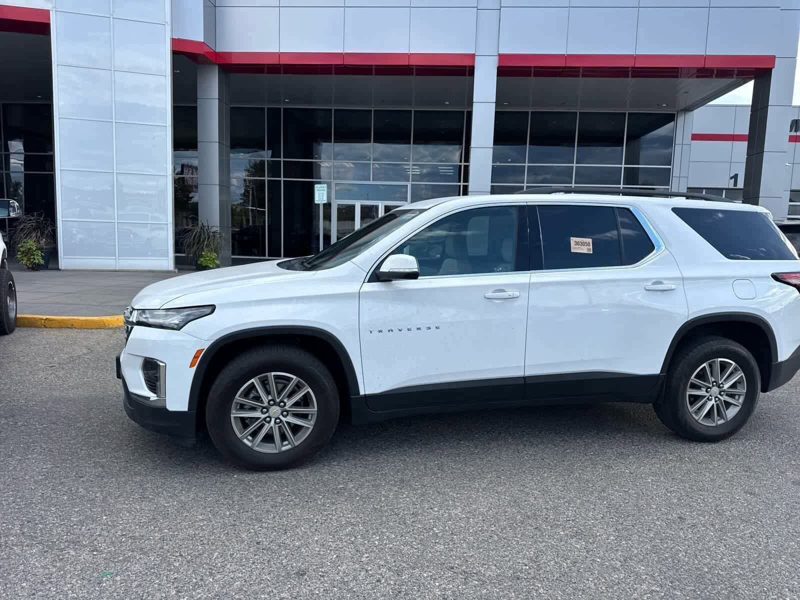 2021 Chevrolet Traverse Cloth photo 3