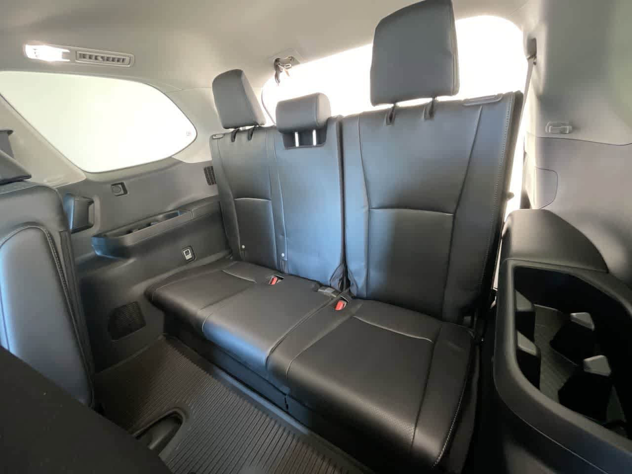 Thumbnail: 2026 Toyota Grand Highlander - 24