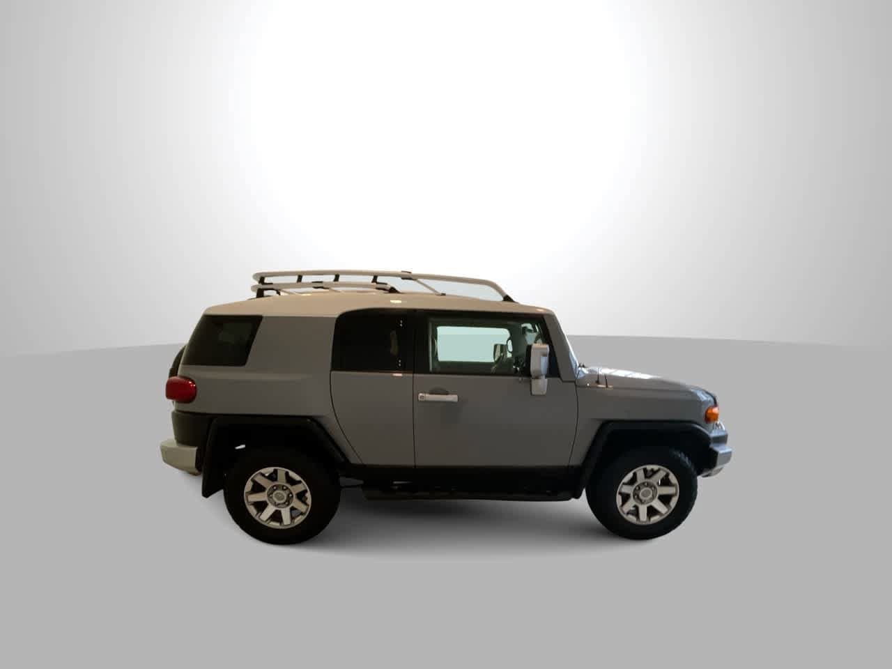 Thumbnail: 2014 Toyota FJ Cruiser - 9