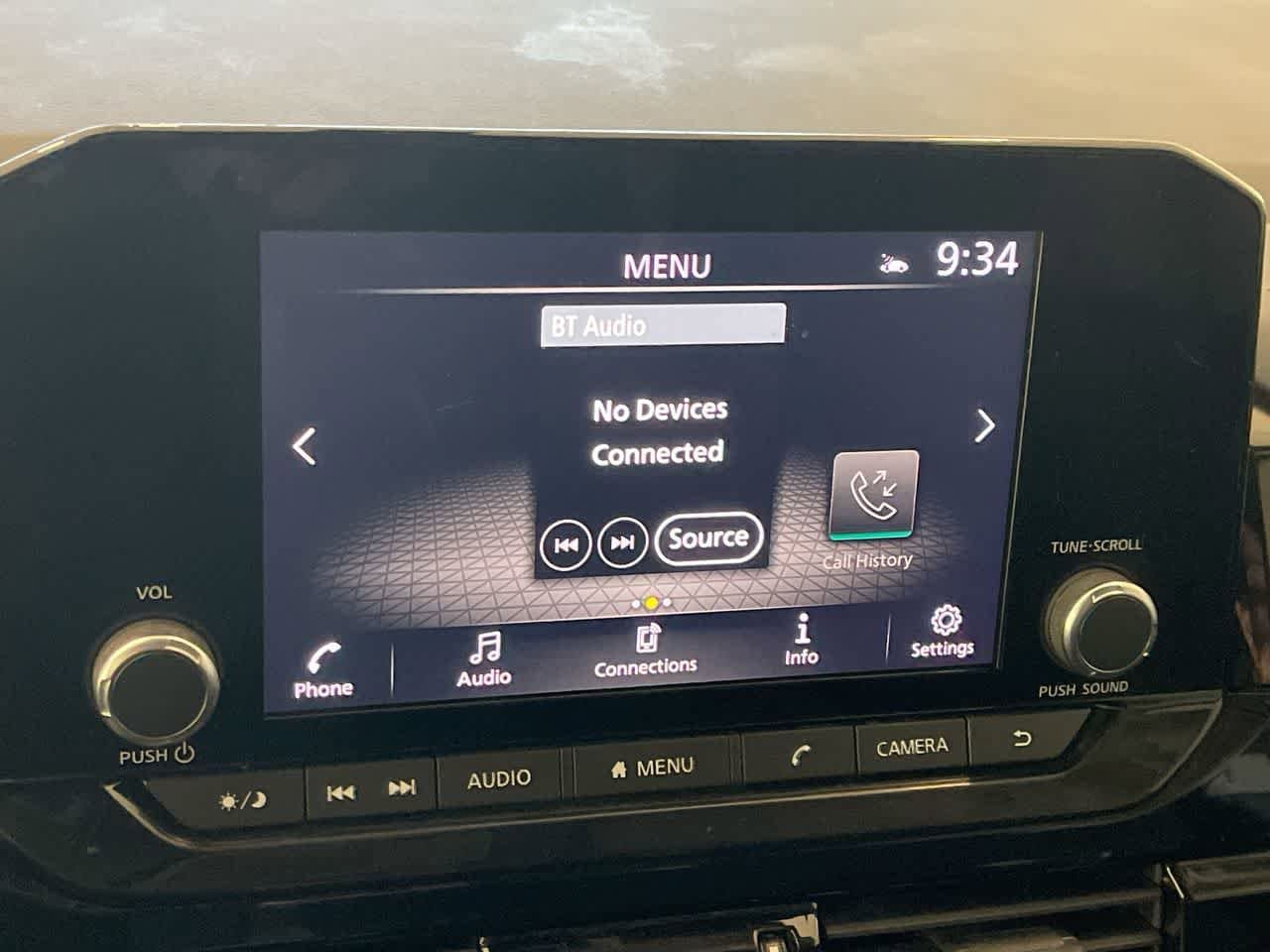 Thumbnail: 2022 Nissan Pathfinder - 16