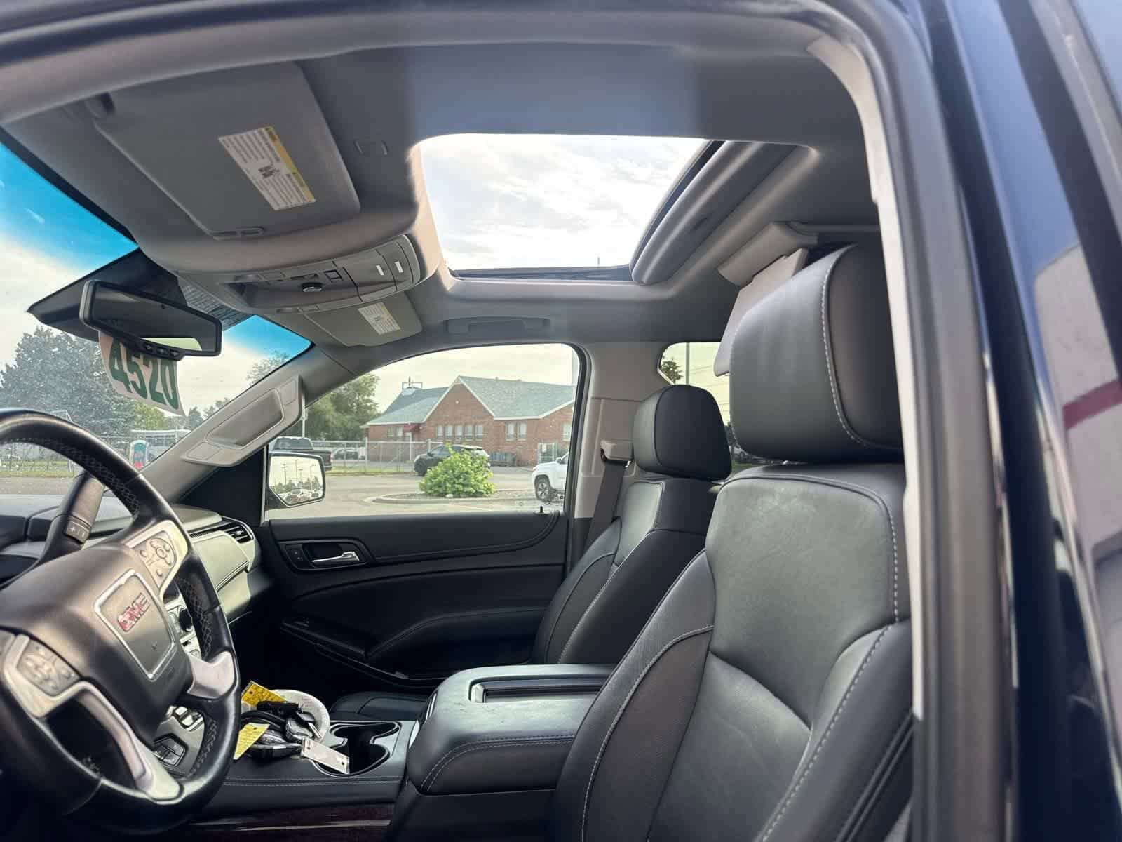 Thumbnail: 2019 GMC Yukon XL - 45