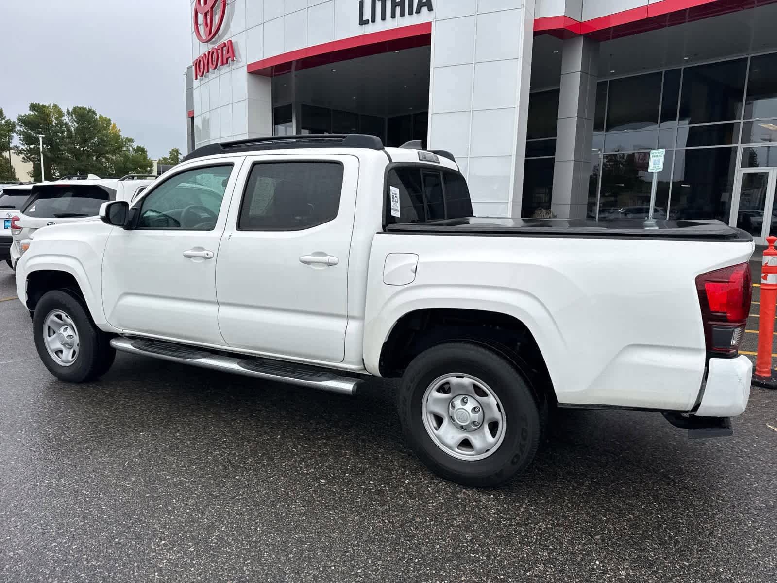 Thumbnail: 2022 Toyota Tacoma - 32