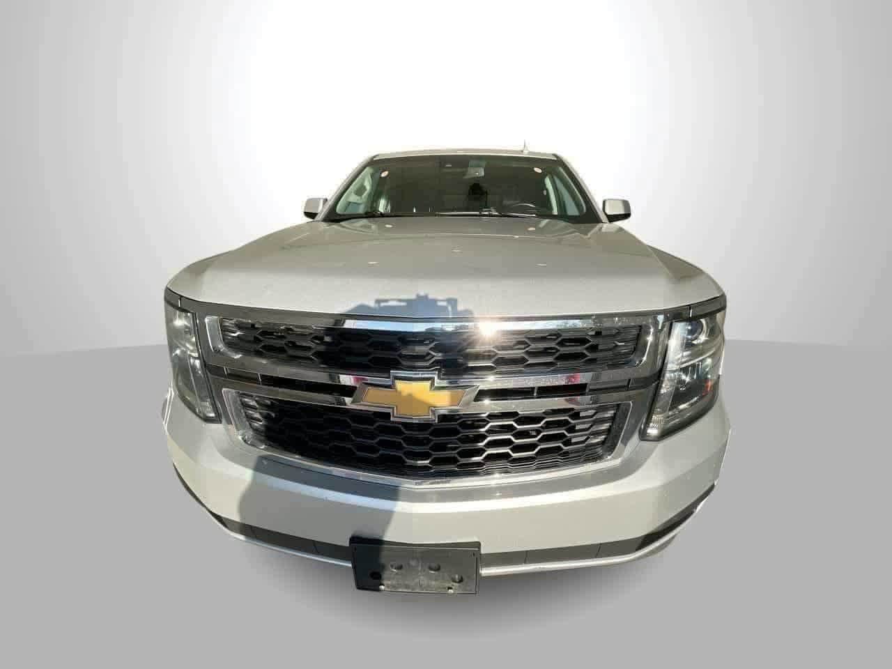 Thumbnail: 2017 Chevrolet Tahoe - 3