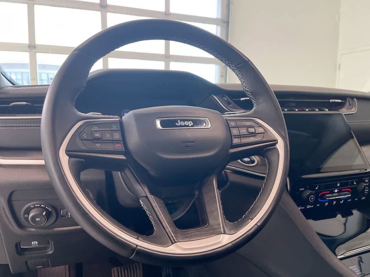 Thumbnail: 2021 Jeep Grand Cherokee L - 14