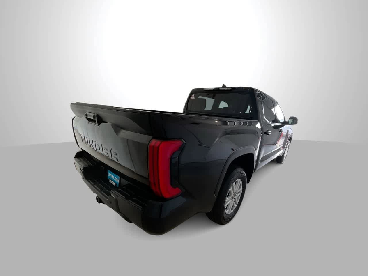2026 Toyota Tundra SR5 - Photo 8