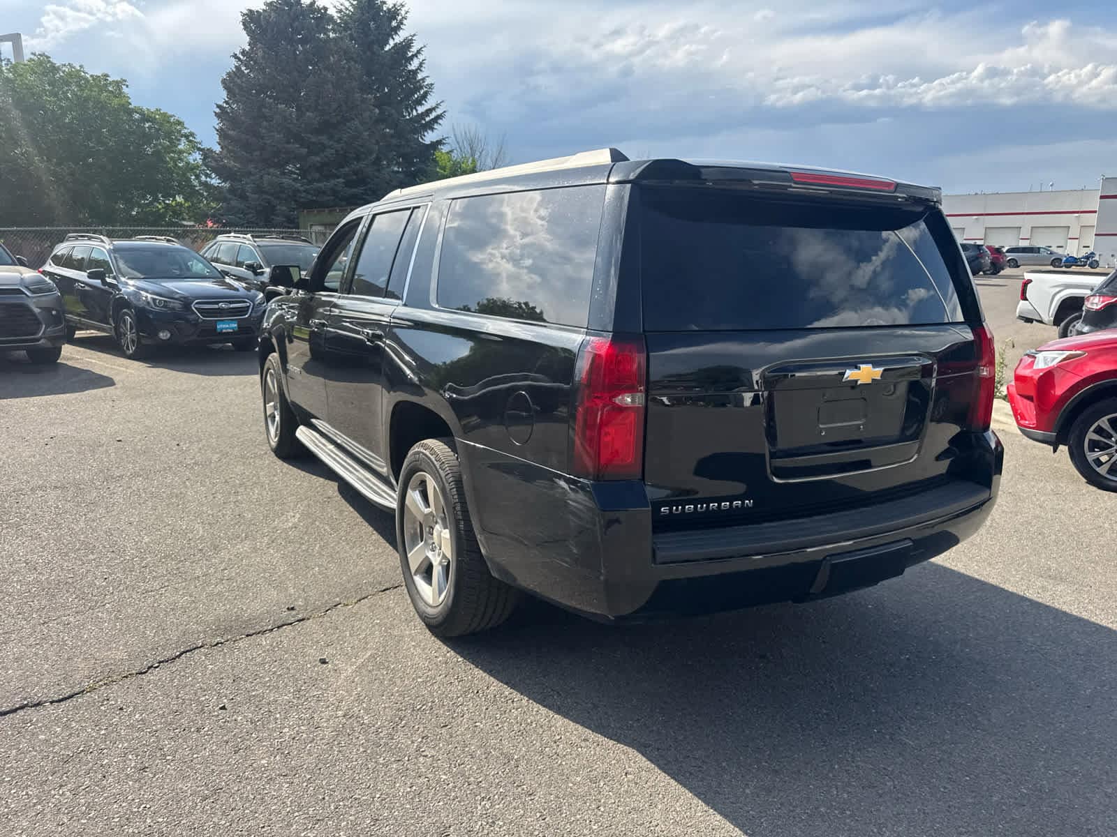 Thumbnail: 2018 Chevrolet Suburban - 17