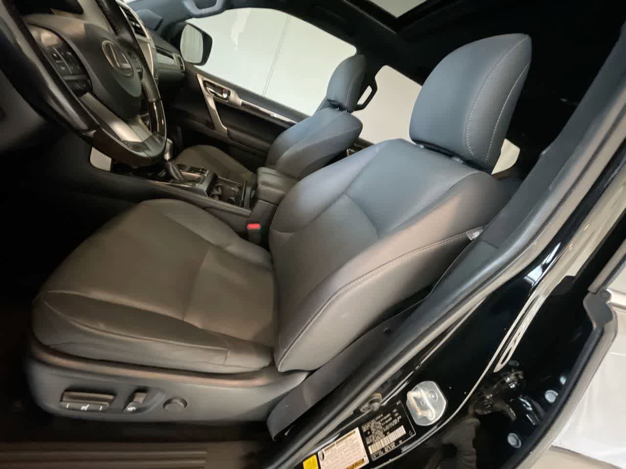 Thumbnail: 2021 Lexus GX - 11