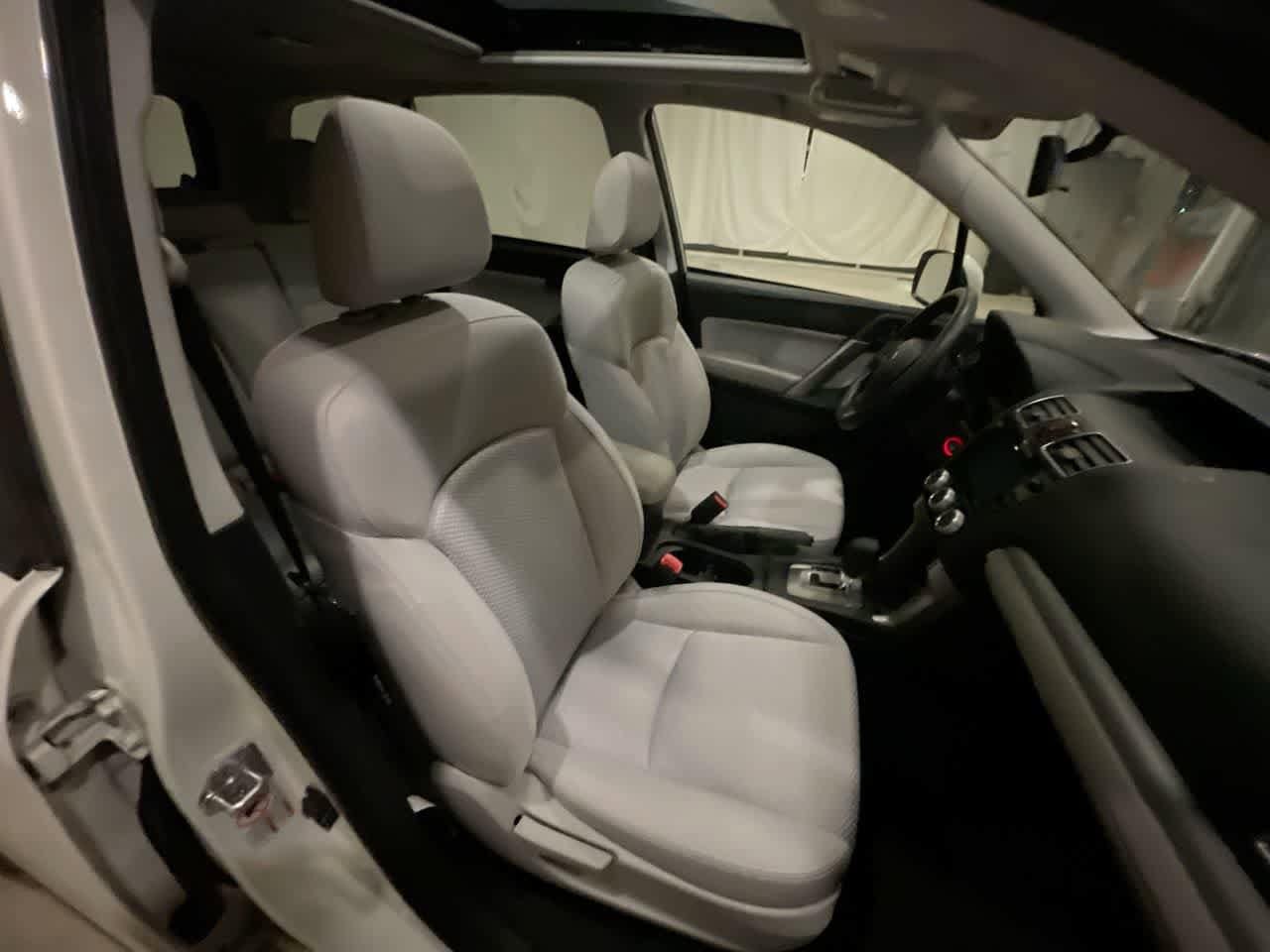 Thumbnail: 2016 Subaru Forester - 25