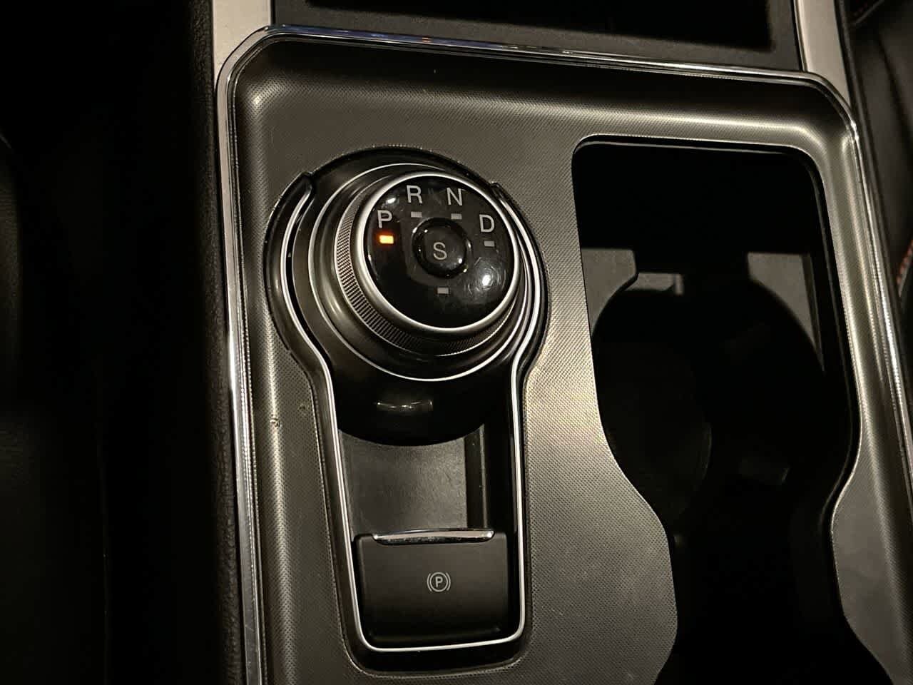 Thumbnail: 2024 Ford Edge - 19