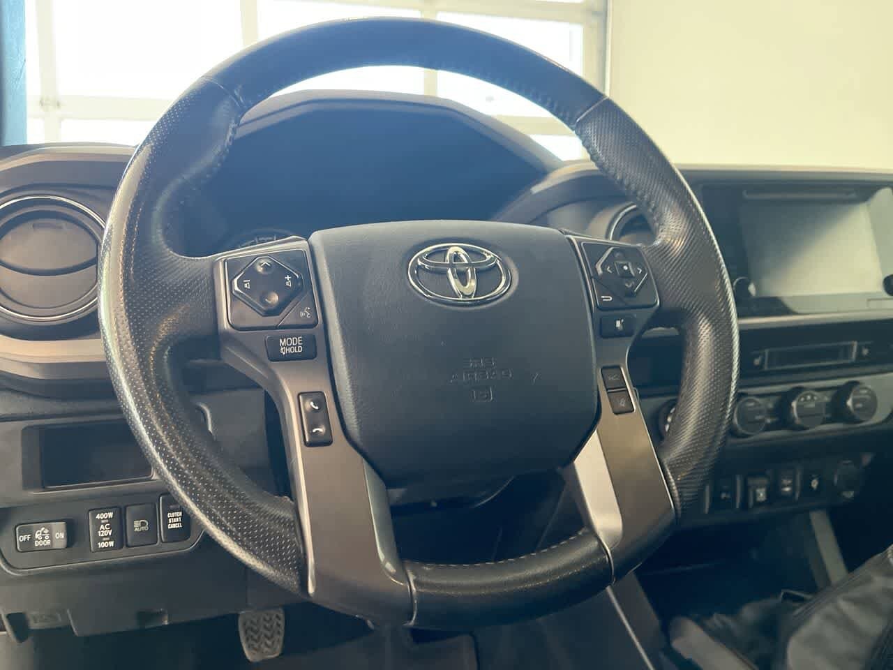 Thumbnail: 2019 Toyota Tacoma - 14