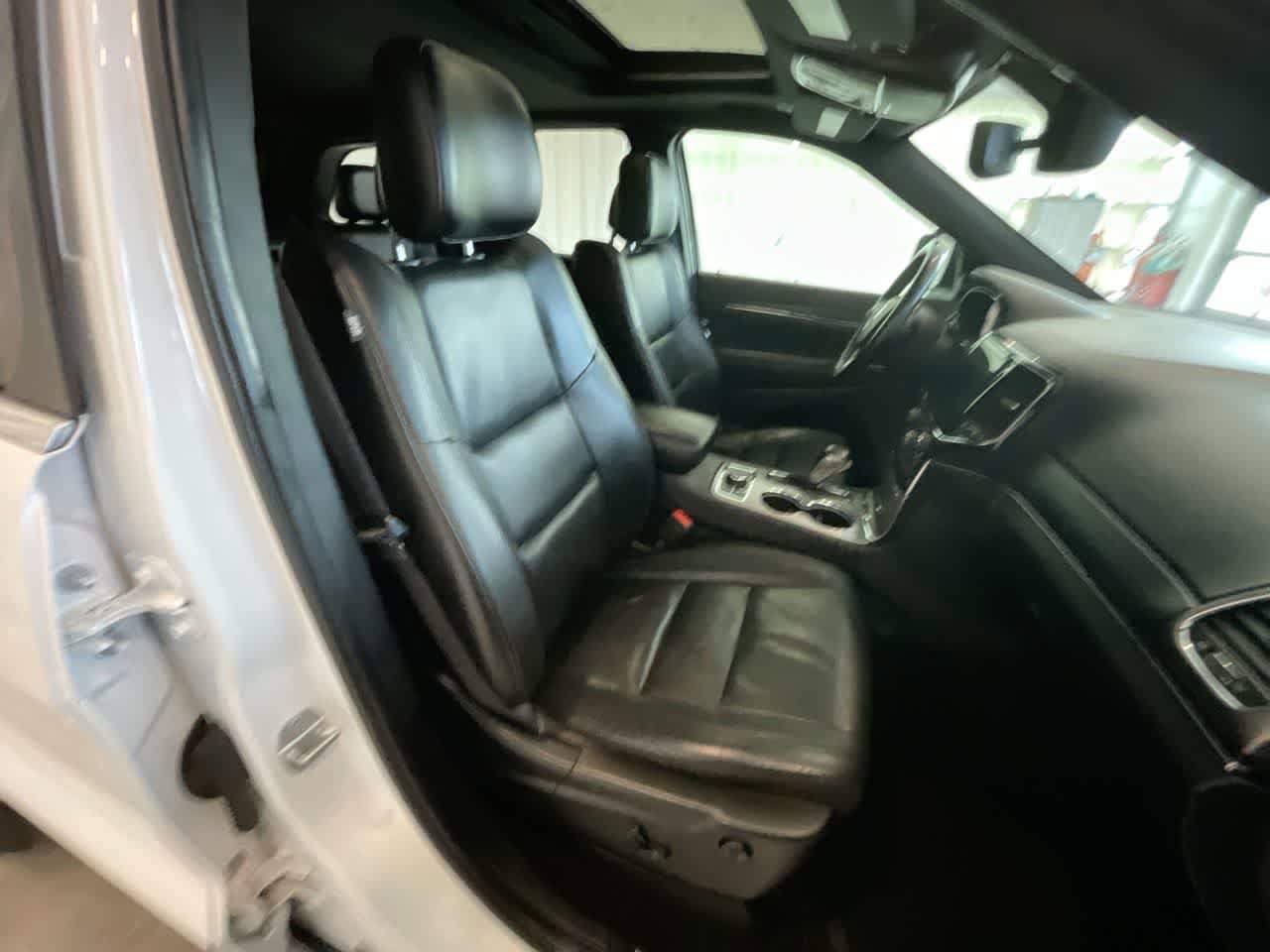 Thumbnail: 2021 Jeep Grand Cherokee - 25