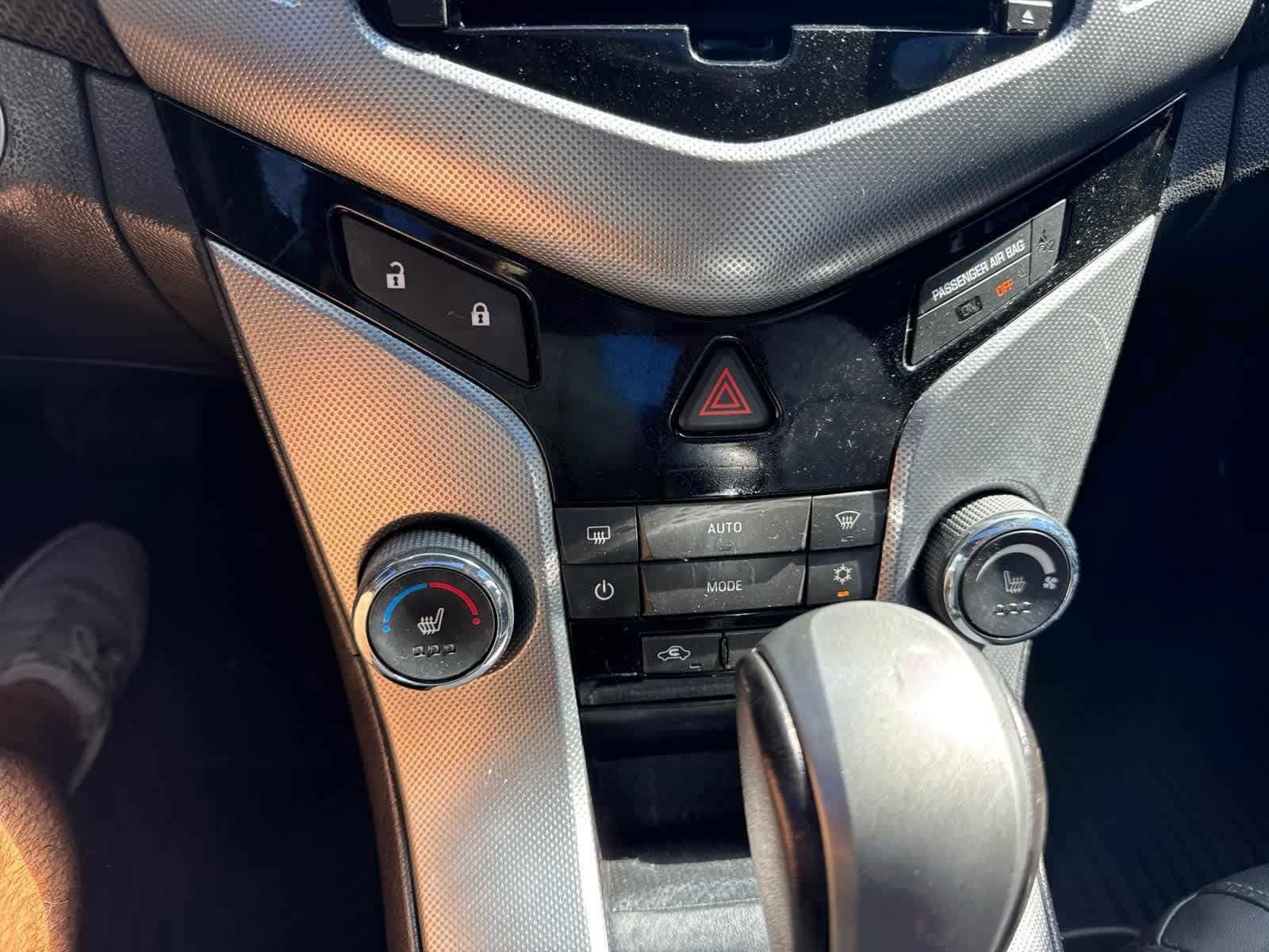 Thumbnail: 2014 Chevrolet Cruze - 33