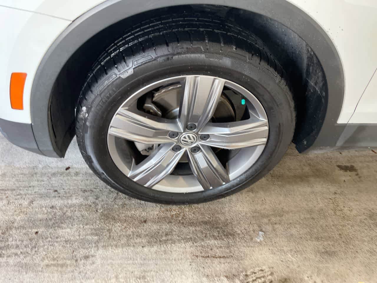 Thumbnail: 2021 Volkswagen Tiguan - 10