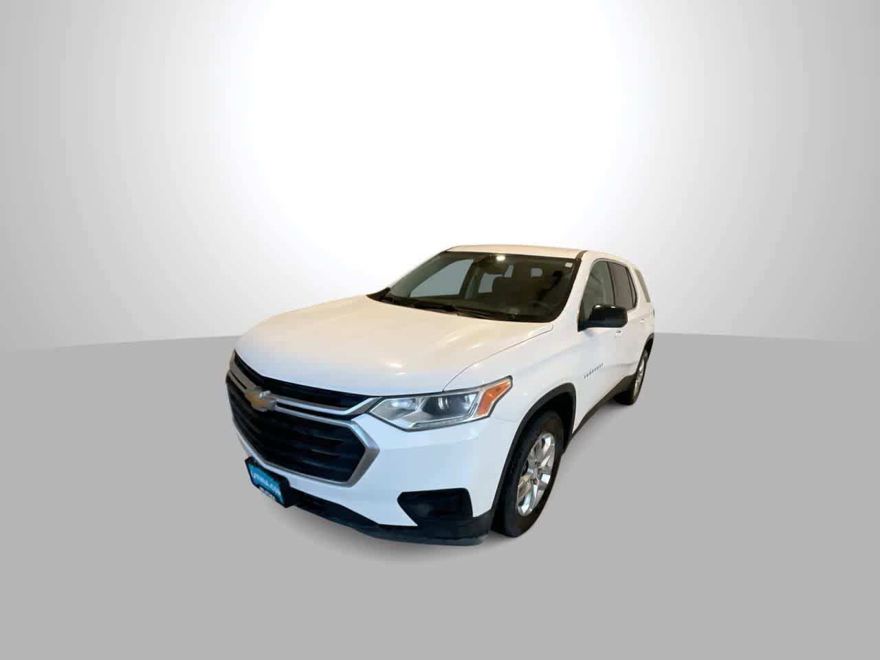 Thumbnail: 2021 Chevrolet Traverse - 4