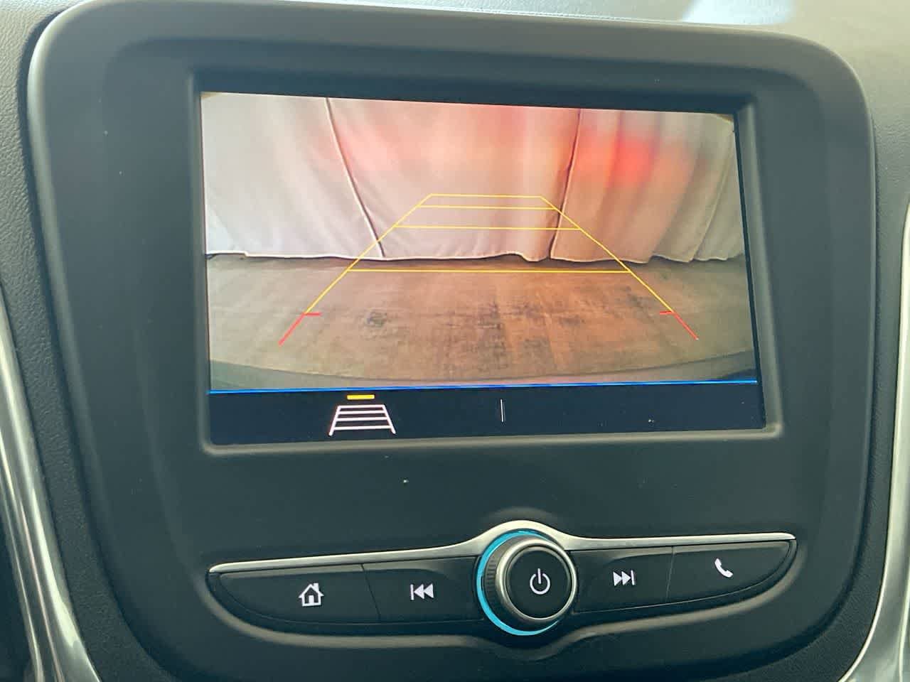 Thumbnail: 2020 Chevrolet Equinox - 17