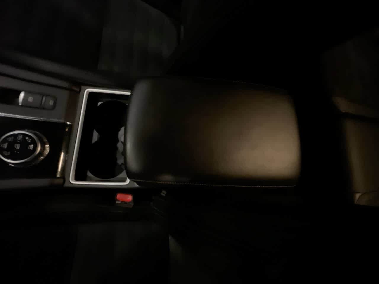 Thumbnail: 2023 Mitsubishi Outlander - 20