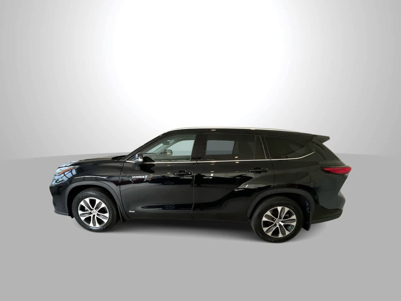 Thumbnail: 2021 Toyota Highlander - 5