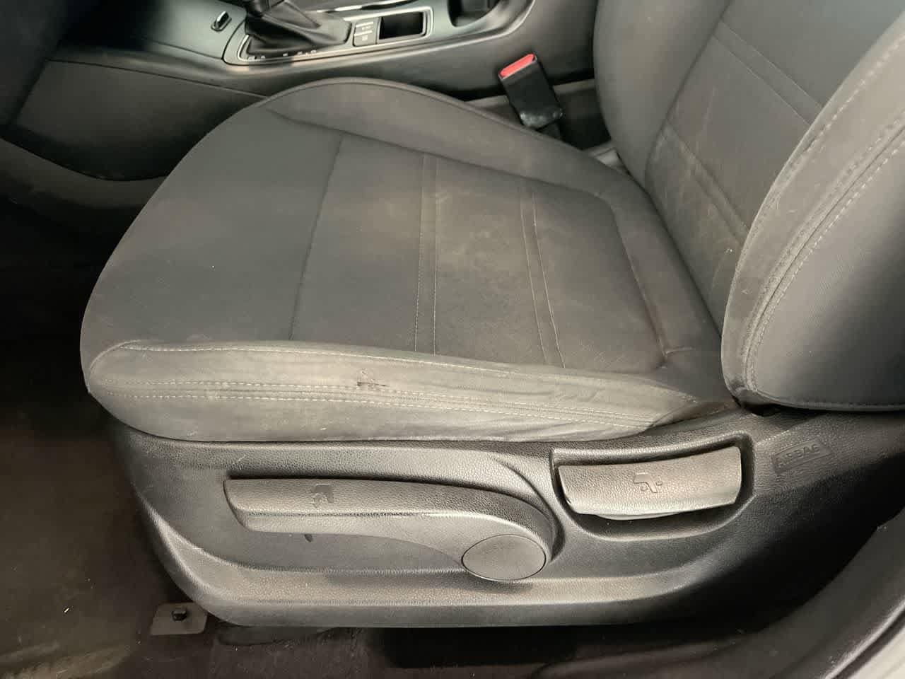 Thumbnail: 2018 Kia Sorento - 12