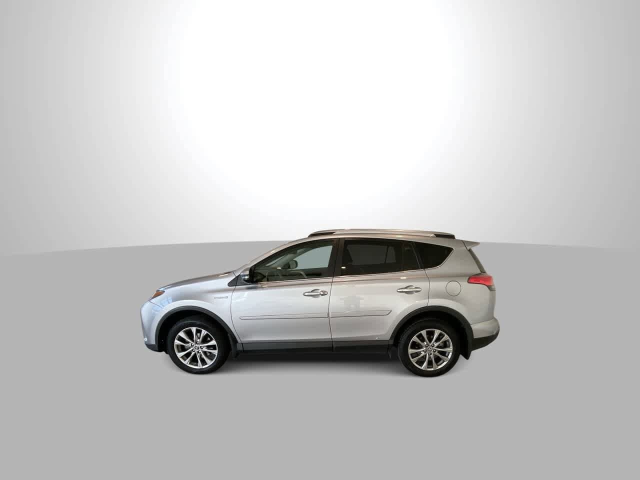 Thumbnail: 2017 Toyota RAV4 - 5