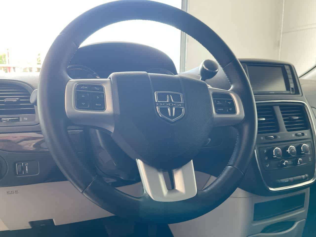 Thumbnail: 2019 Dodge Grand Caravan - 14
