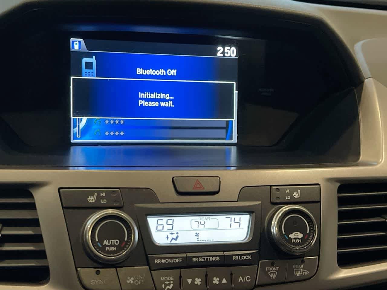 Thumbnail: 2016 Honda Odyssey - 16