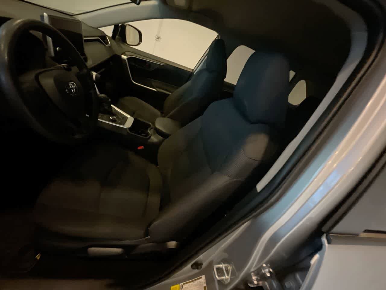 Thumbnail: 2024 Toyota RAV4 - 11