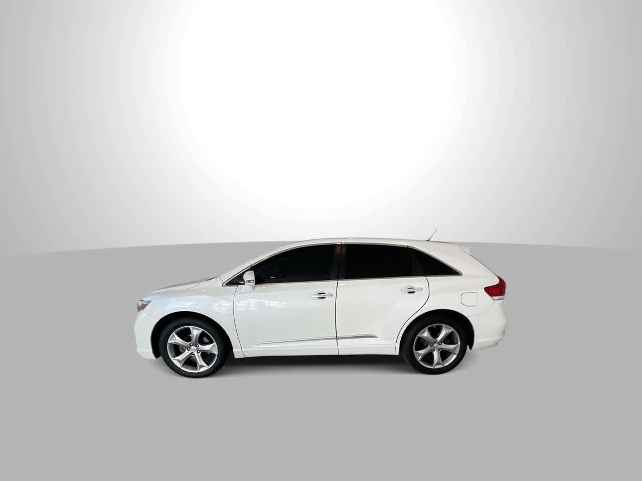 Thumbnail: 2015 Toyota Venza - 5