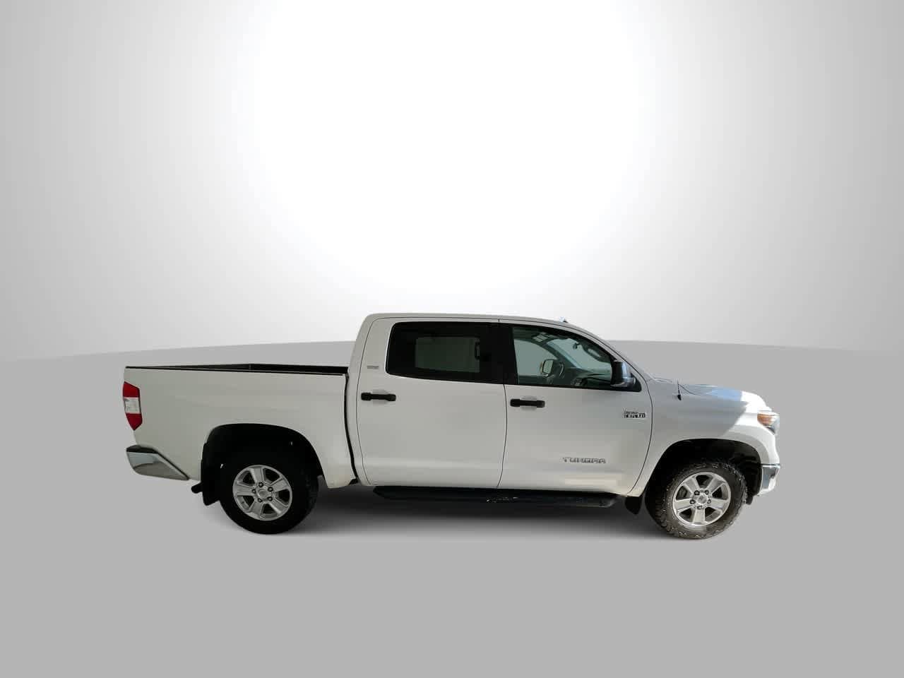 Thumbnail: 2019 Toyota Tundra - 9
