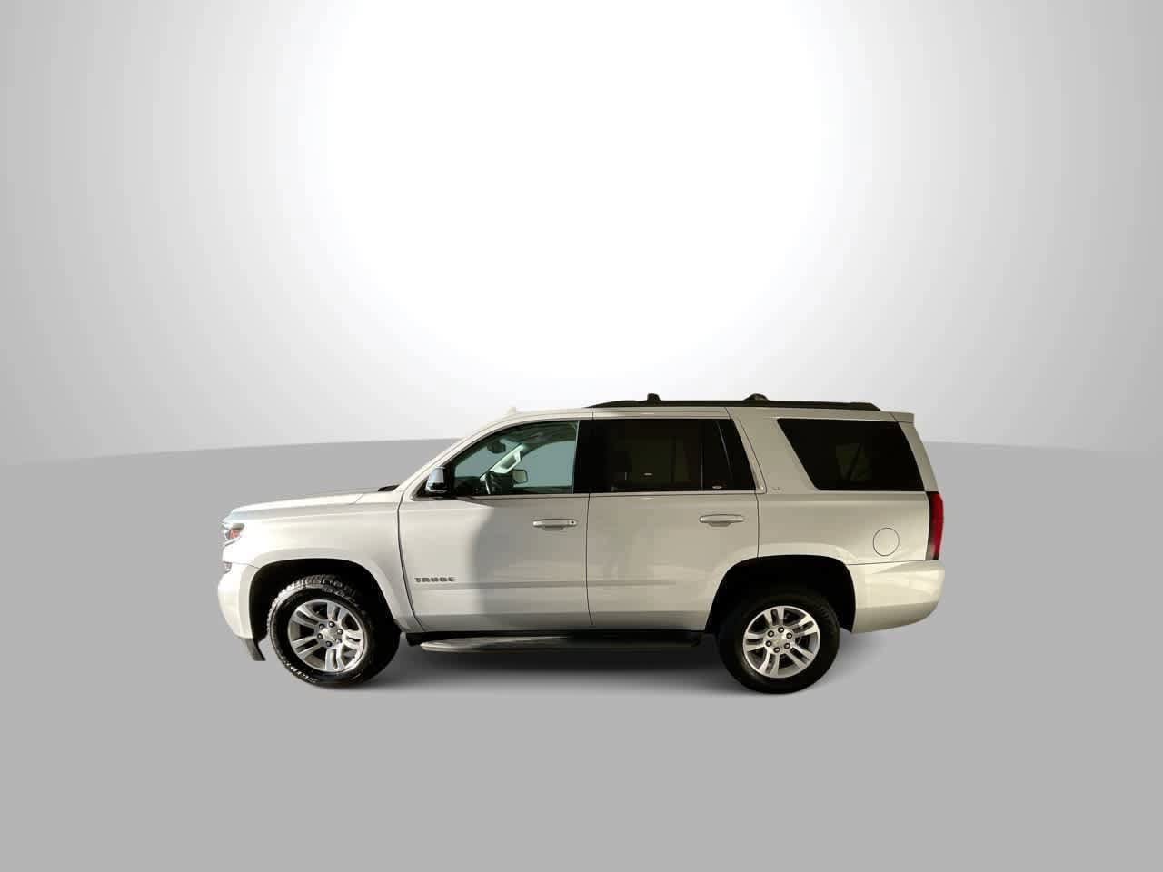 Thumbnail: 2017 Chevrolet Tahoe - 5