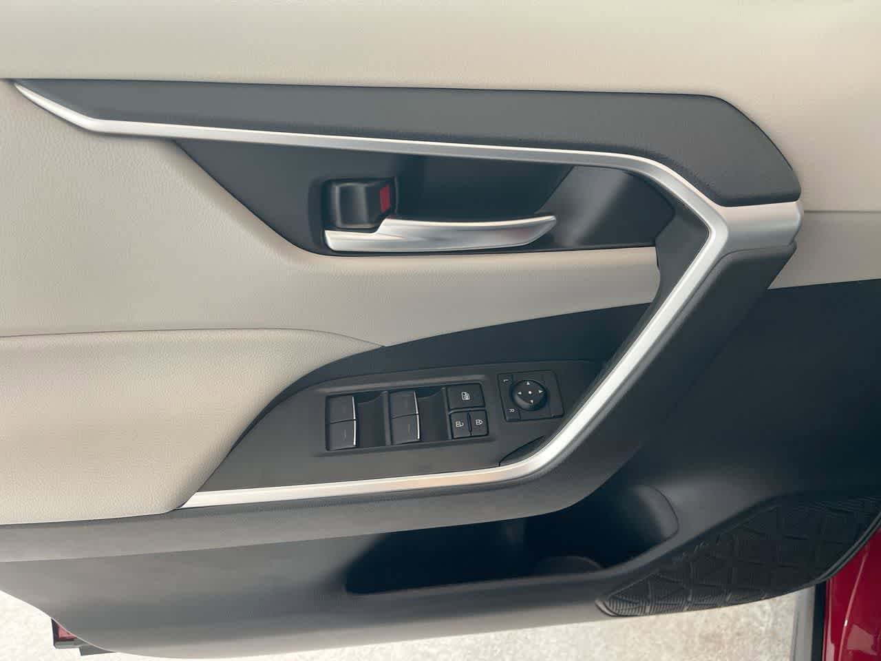 Thumbnail: 2025 Toyota RAV4 - 13