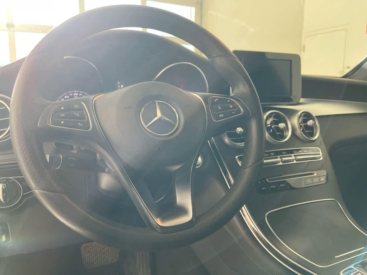 Thumbnail: 2017 Mercedes-Benz GLC - 14