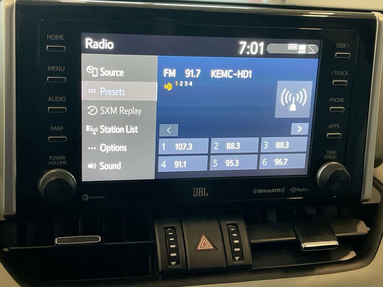 Thumbnail: 2021 Toyota RAV4 - 16