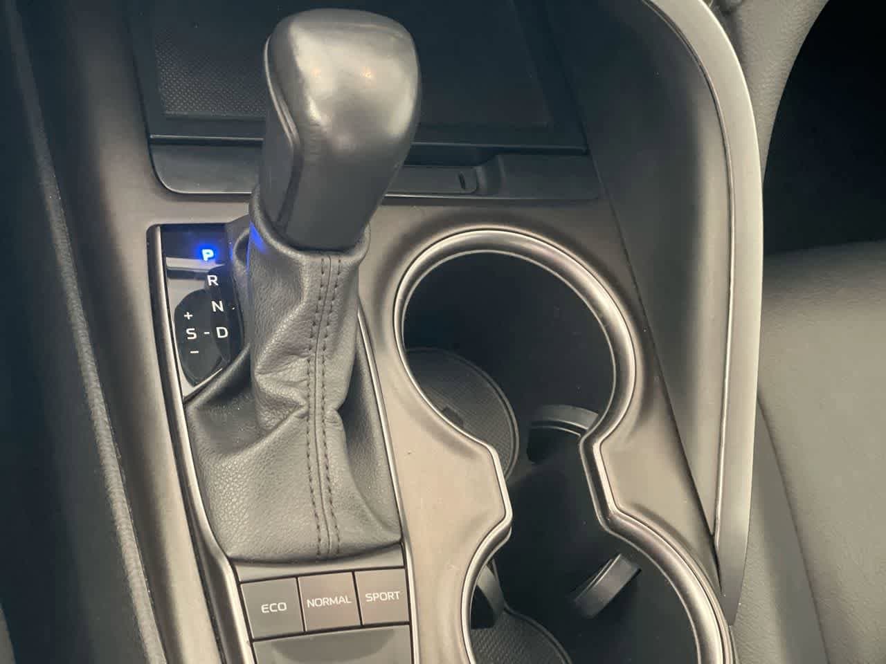 Thumbnail: 2023 Toyota Camry - 20